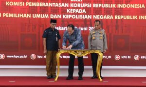 Dari-Korupsi-untuk-Kepentingan-Publik---KPK-Serahkan-Aset-Rampasan-Total-Rp4,2-M-ke-KPU-Polri-image_large